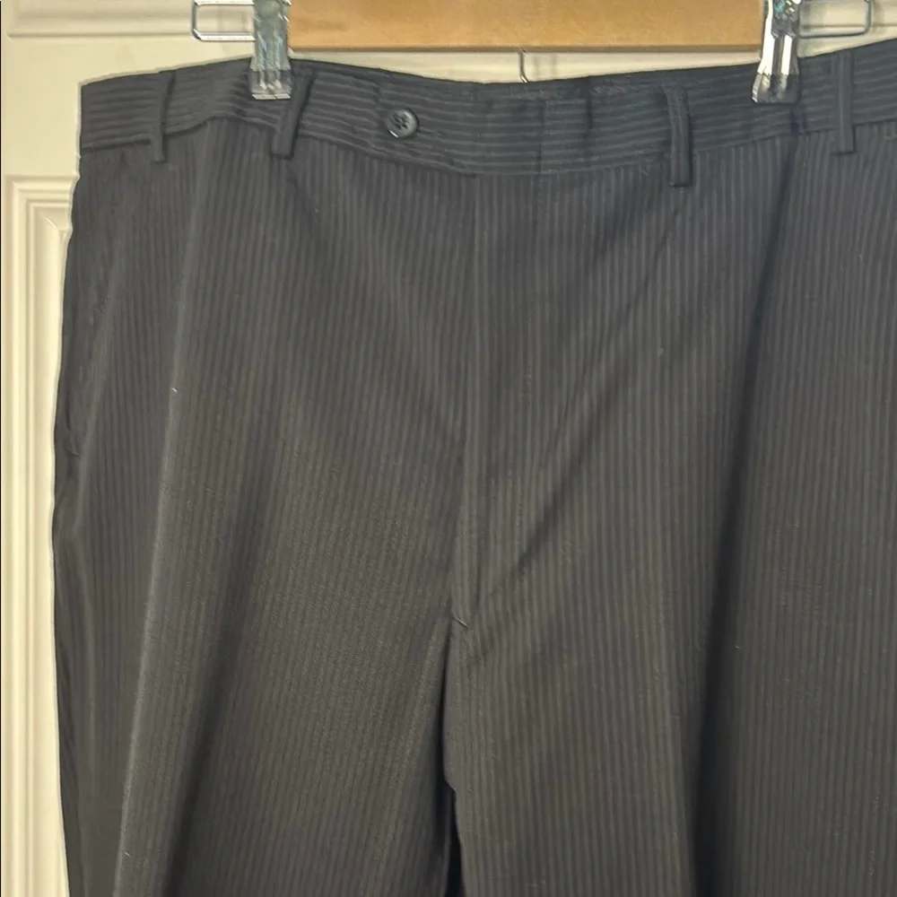 EUC J. Ferrar Men’s Black Classic Suit Set